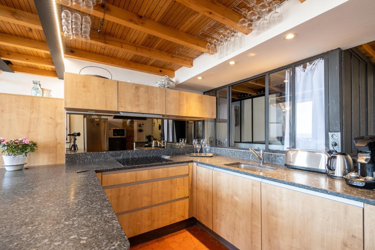 A 50m Et Face A La Mer, Proche Vieux Port -4 A 5 Pers - Classe 4 Etoiles - 80m2 Appartement *
