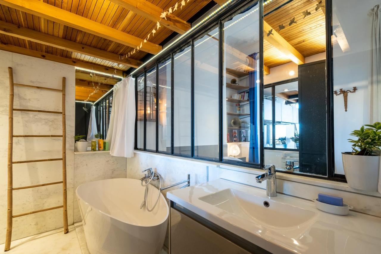 A 50m Et Face A La Mer, Proche Vieux Port -4 A 5 Pers - Classe 4 Etoiles - 80m2 Apartment *