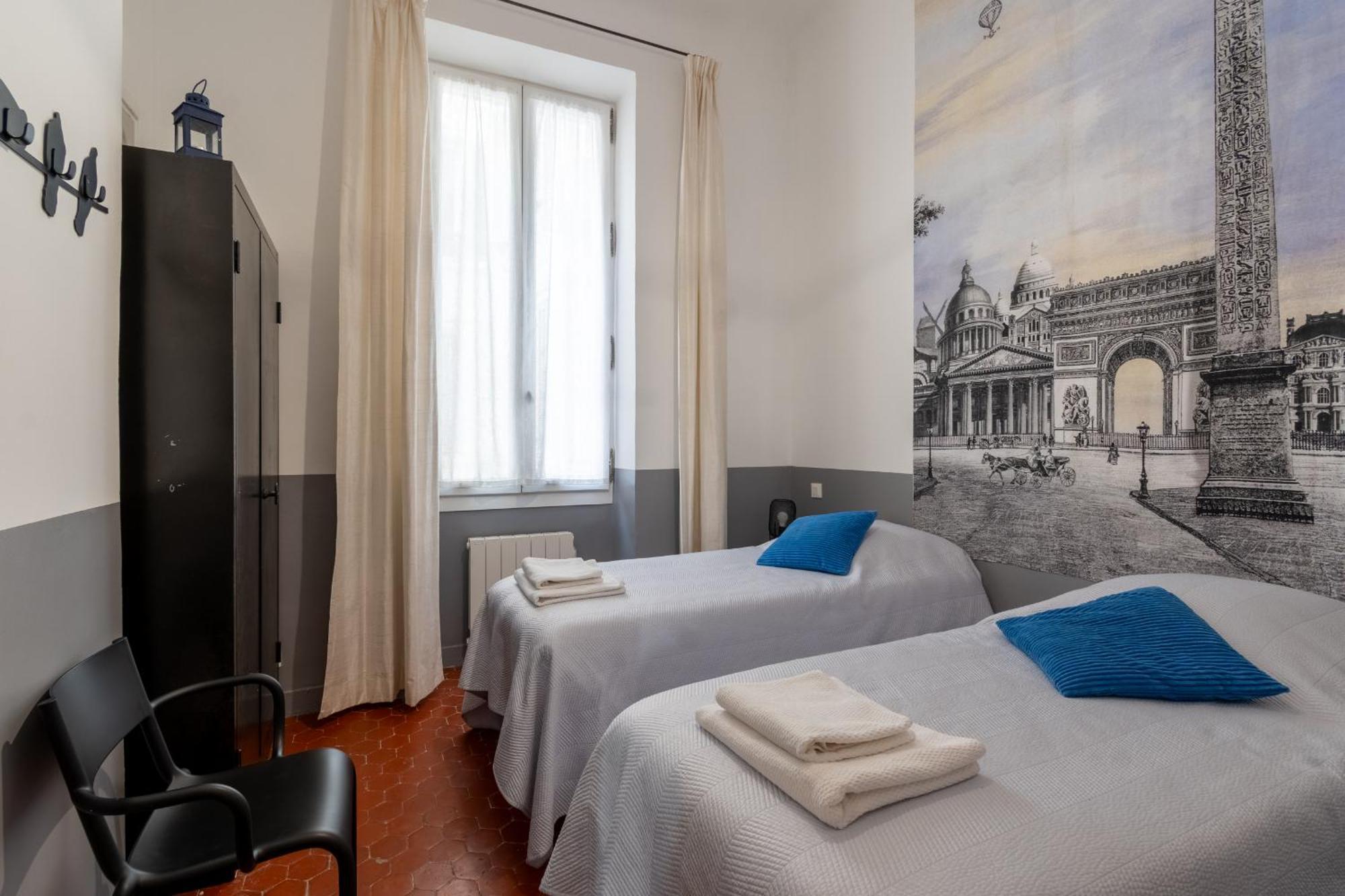 Apartment A 50m Et Face A La Mer, Proche Vieux Port -4 A 5 Pers - Classe 4 Etoiles - 80m2 *